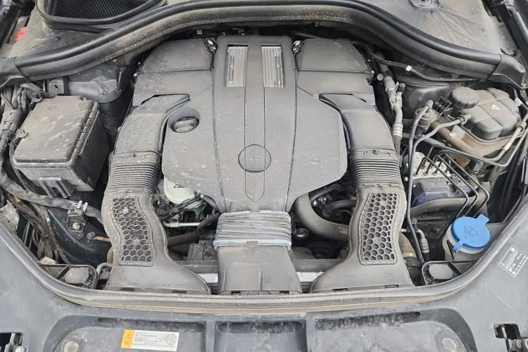 Used BAIC Off-Road BJ90 2023 3.0T Classic Edition Supreme Edition Engine Bay