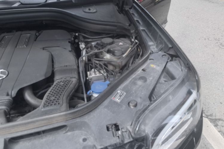 Used BAIC Off-Road BJ90 2023 3.0T Classic Edition Supreme Edition Engine Bay Left