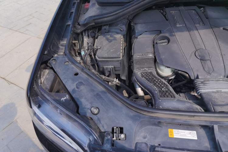 Used BAIC Off-Road BJ90 2023 3.0T Classic Edition Shanhe Edition Knight Edition Engine Bay Right