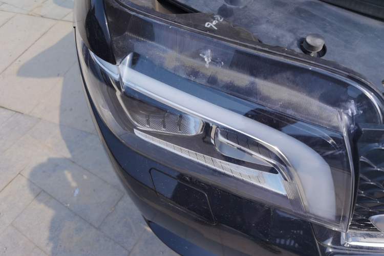 Used BAIC Off-Road BJ90 2023 3.0T Classic Edition Shanhe Edition Knight Edition Right Front Headlight
