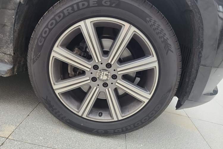 Used BAIC Off-Road BJ90 2023 3.0T Classic Edition Supreme Edition Right Front Wheel Hub