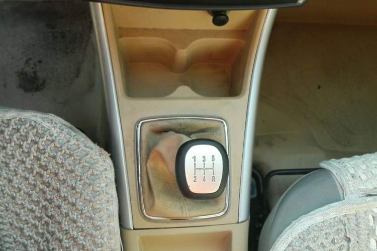 Used BAIC Off-Road E Series 2012 Hatchback 1.5L Manual Leshang Version Gear Lever
