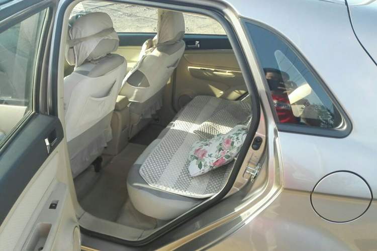 Used BAIC Off-Road E Series 2012 Hatchback 1.5L Manual Leshang Version Left Rear Seat