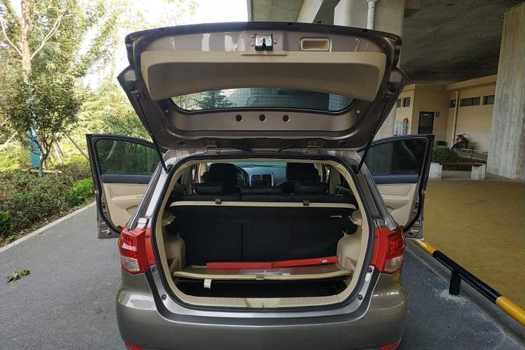 Used BAIC Off-Road E Series 2012 Hatchback 1.3L Manual Liking Edition Trunk