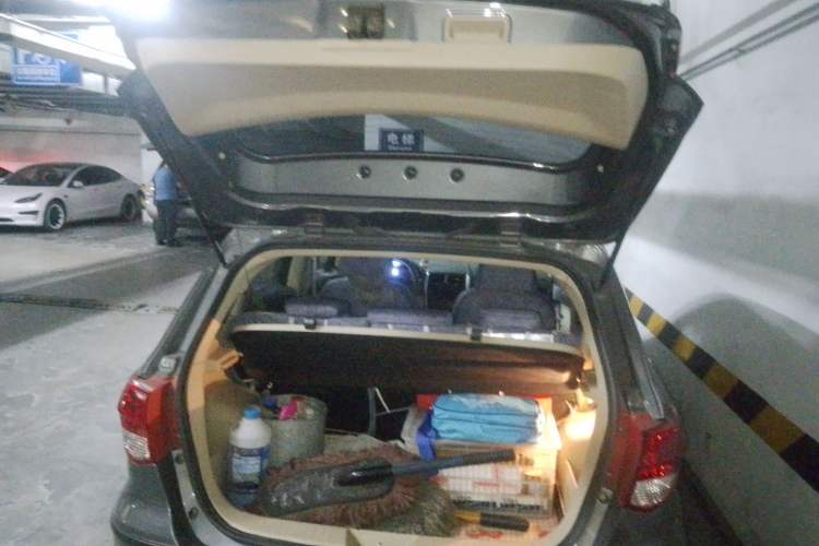Used BAIC Off-Road E Series 2012 Hatchback 1.3L Manual Liking Edition Trunk