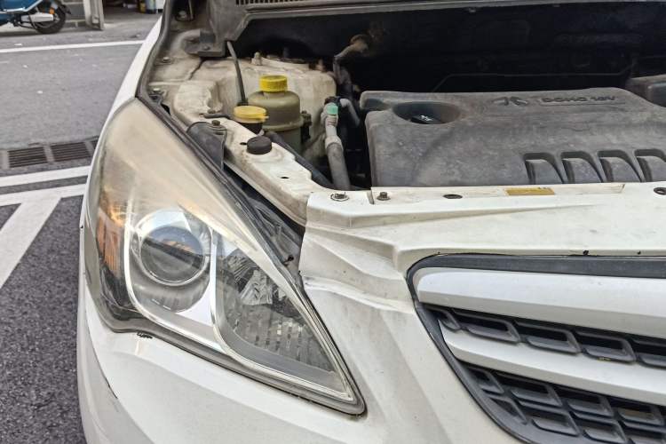 Used BAIC Off-Road E Series 2012 Hatchback 1.5L Automatic Leshang Version Engine Bay Right