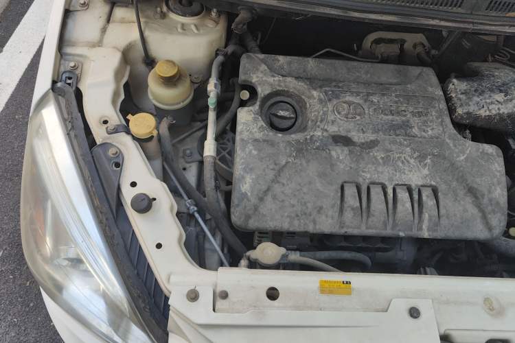 Used BAIC Off-Road E Series 2012 Hatchback 1.5L Automatic Leshang Version Engine Bay Right