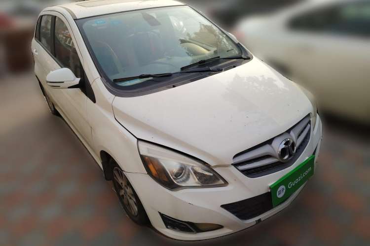 Used BAIC Off-Road E Series 2012 Hatchback 1.5L Manual Leshang Version Front Right 45 Deg