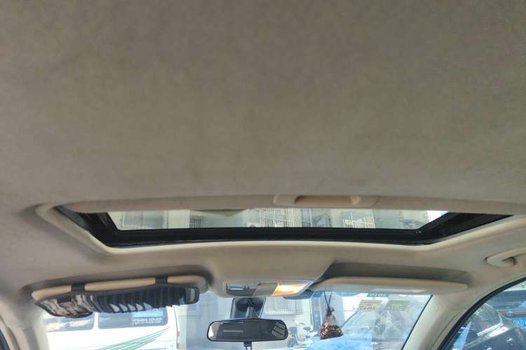 Used BAIC Off-Road E Series 2012 Hatchback 1.5L Automatic Leshang Version Headliner