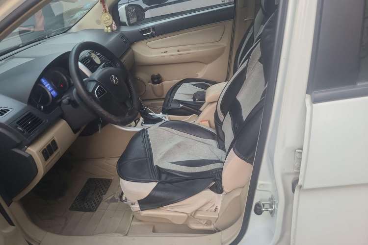 Used BAIC Off-Road E Series 2012 Hatchback 1.5L Automatic Leshang Version Left Front Seat