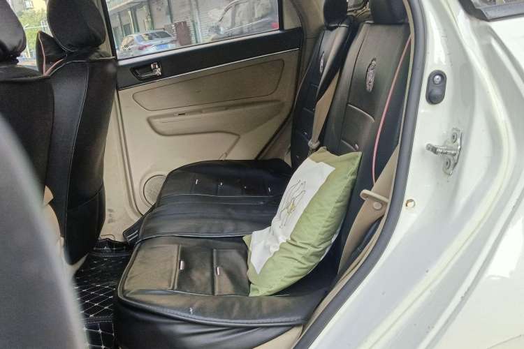 Used BAIC Off-Road E Series 2012 Hatchback 1.5L Automatic Leshang Version Left Rear Seat