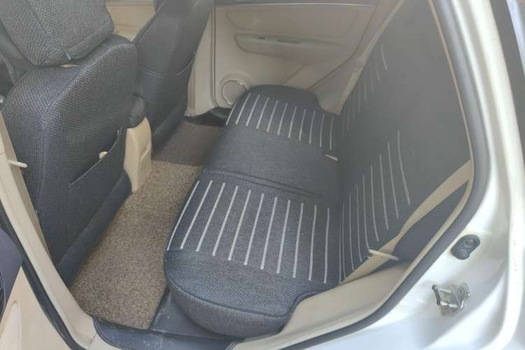 Used BAIC Off-Road E Series 2012 Hatchback 1.5L Automatic Leshang Version Left Rear Seat