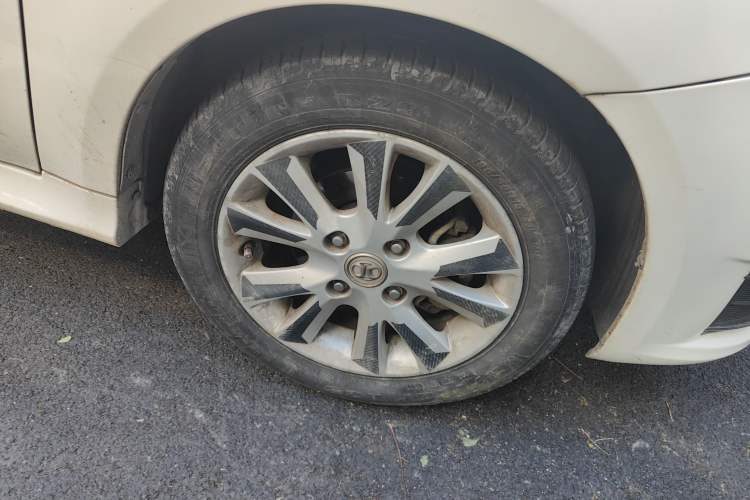 Used BAIC Off-Road E Series 2012 Hatchback 1.5L Automatic Leshang Version Right Front Wheel Hub