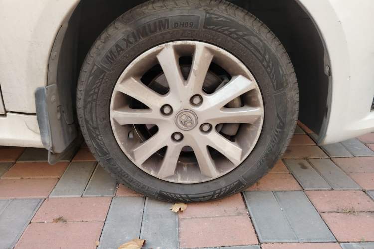 Used BAIC Off-Road E Series 2012 Hatchback 1.5L Manual Leshang Version Right Front Wheel Hub