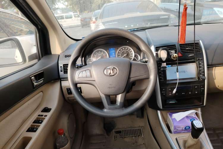 Used BAIC Off-Road E Series 2012 Hatchback 1.5L Manual Leshang Version Steering Wheel