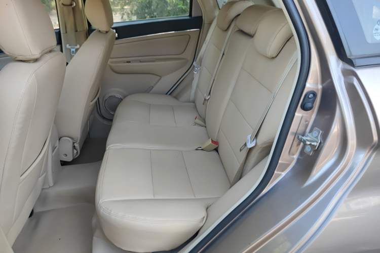 Used BAIC Off-Road E Series 2012 Hatchback 1.5L Automatic Leshang Version Left Rear Seat