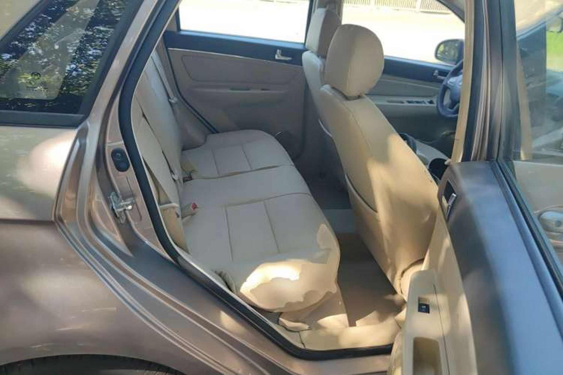 Used BAIC Off-Road E Series 2012 Hatchback 1.5L Automatic Leshang Version Right Rear Seat