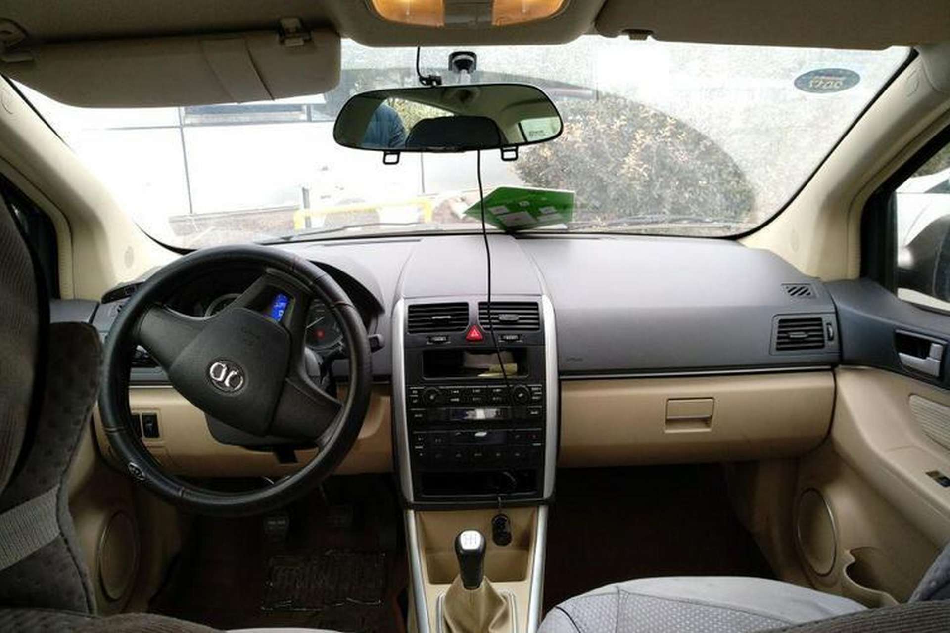 Used BAIC Off-Road E Series 2013 Sedan 1.3L Manual Lotte Edition Center Console