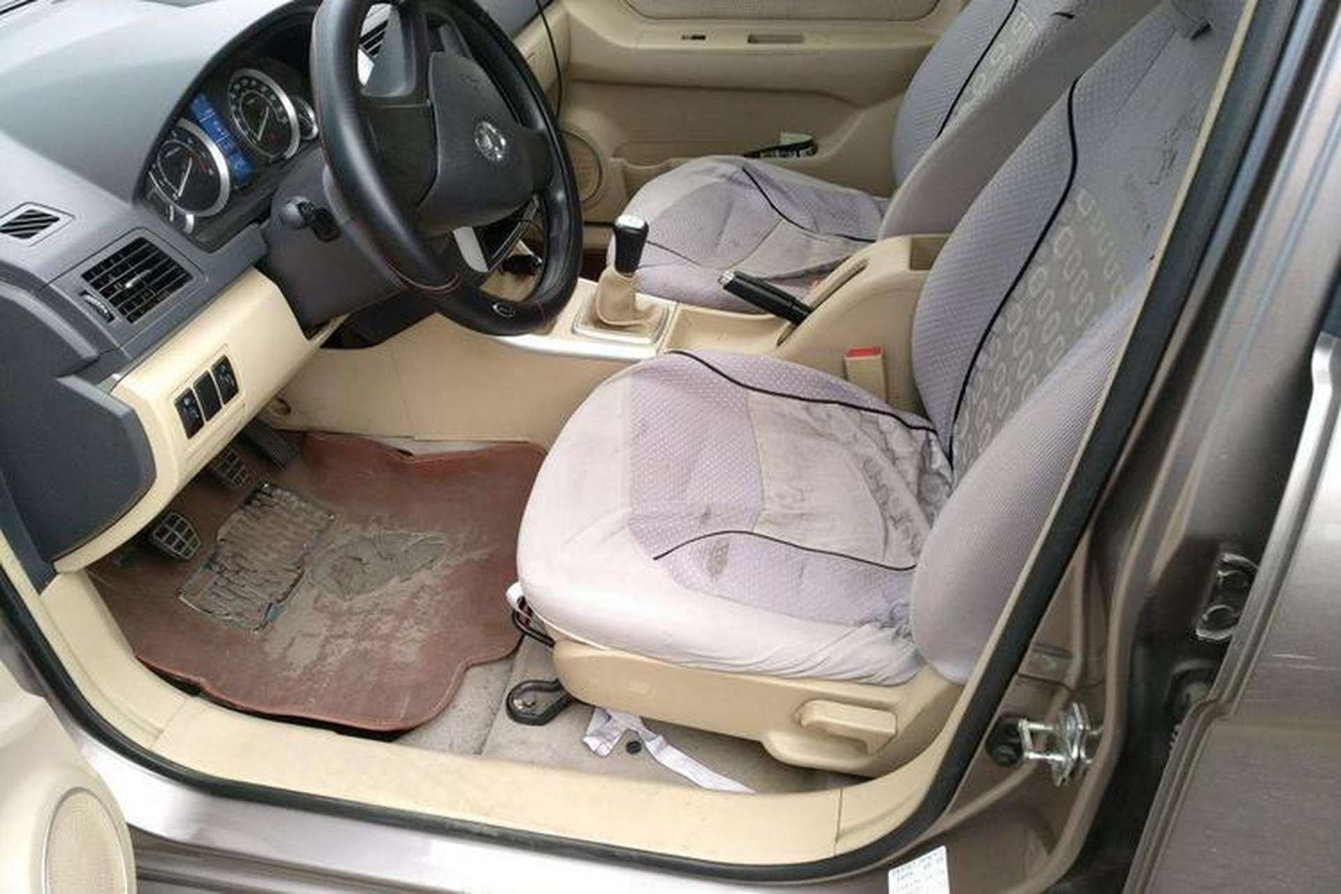 Used BAIC Off-Road E Series 2013 Sedan 1.3L Manual Lotte Edition Left Front Seat