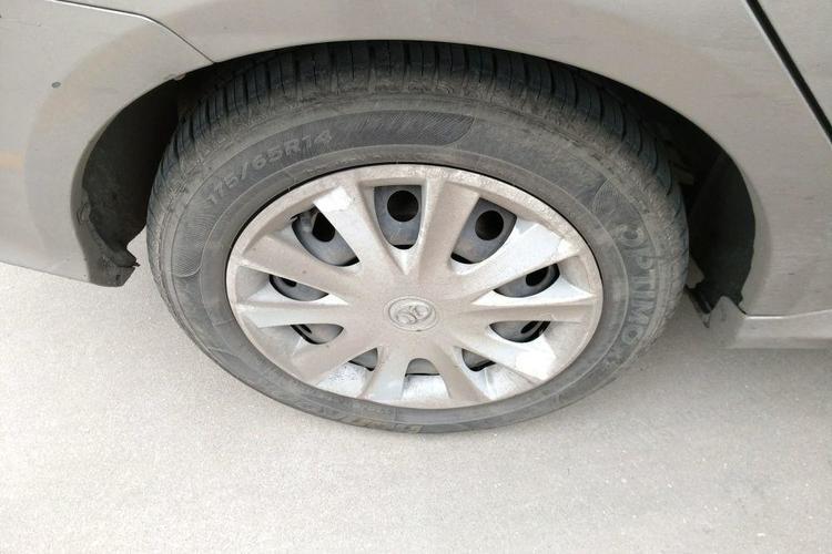 Used BAIC Off-Road E Series 2013 Sedan 1.3L Manual Lotte Edition Right Front Wheel Hub