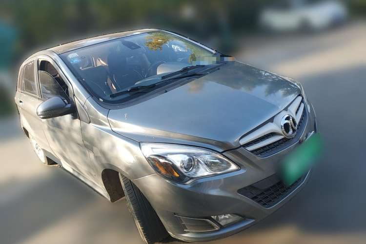 Used BAIC Off-Road E Series 2013 Hatchback 1.5L Automatic Lotte Edition Front Right 45 Deg