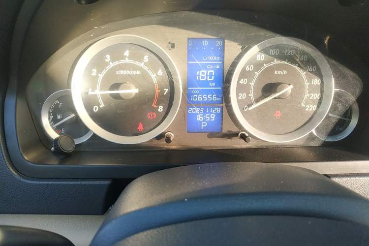 Used BAIC Off-Road E Series 2013 Hatchback 1.5L Automatic Lotte Edition Odometer Close Up