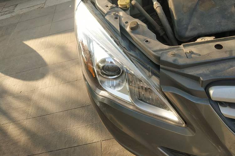 Used BAIC Off-Road E Series 2013 Hatchback 1.5L Automatic Lotte Edition Right Front Headlight