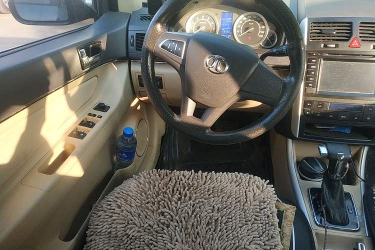 Used BAIC Off-Road E Series 2013 Hatchback 1.5L Automatic Lotte Edition Steering Wheel