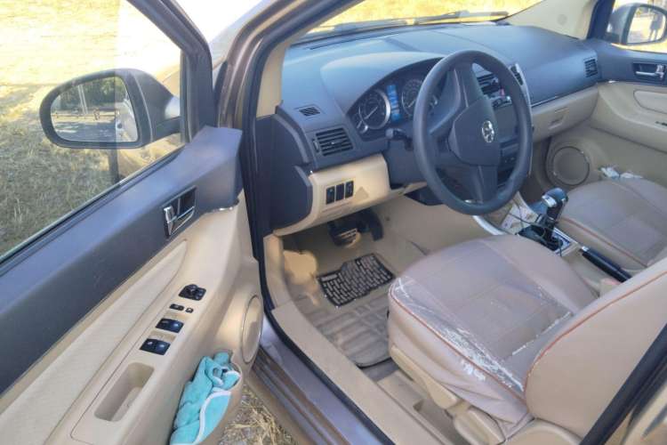 Used BAIC Off-Road E Series 2013 Hatchback 1.5L Automatic Lotte Edition Driver Seat