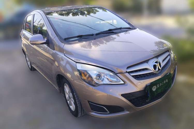 Used BAIC Off-Road E Series 2013 Hatchback 1.5L Automatic Lotte Edition Front Right 45 Deg