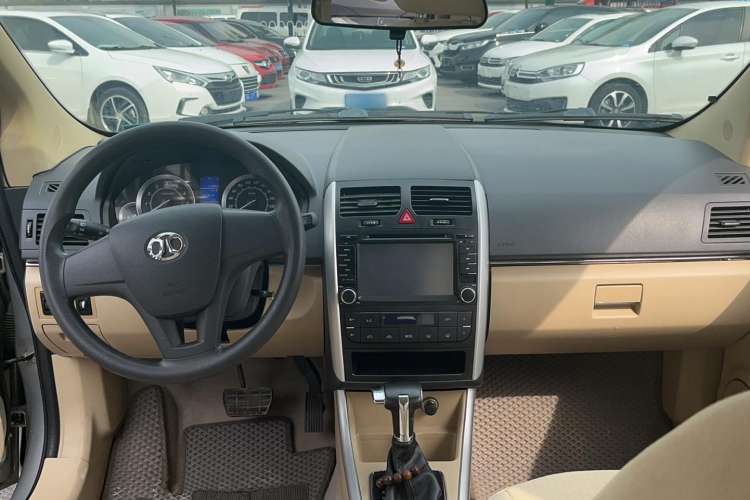 Used BAIC Off-Road E Series 2013 Hatchback 1.5L Automatic Lotte Edition Interior 4