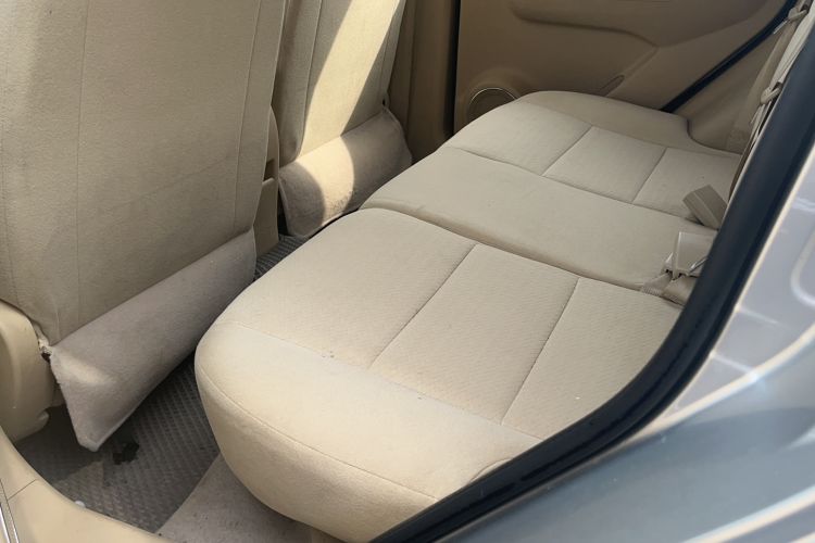 Used BAIC Off-Road E Series 2013 Hatchback 1.5L Automatic Lotte Edition Interior 5