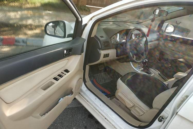 Used BAIC Off-Road E Series 2013 Hatchback 1.5L Automatic Lotte Edition Driver Seat