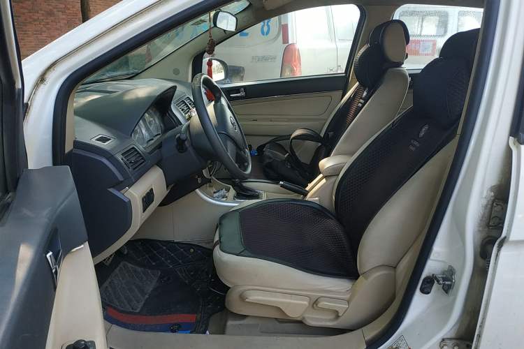 Used BAIC Off-Road E Series 2013 Hatchback 1.5L Automatic Lotte Edition Left Front Seat
