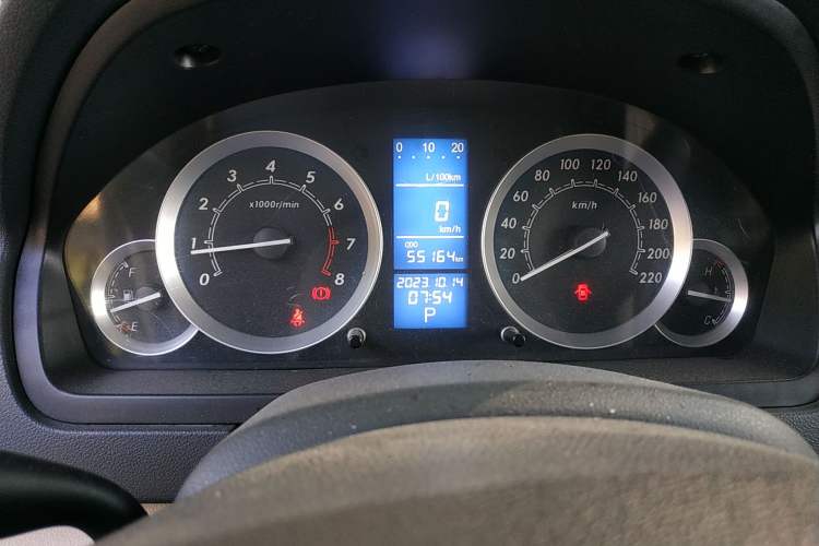 Used BAIC Off-Road E Series 2013 Hatchback 1.5L Automatic Lotte Edition Odometer Close Up