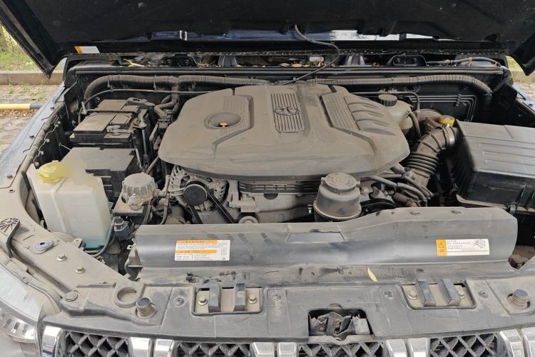 Used BAIC Off-Road F40 2019 2.3T Automatic Cube Edition Engine Bay
