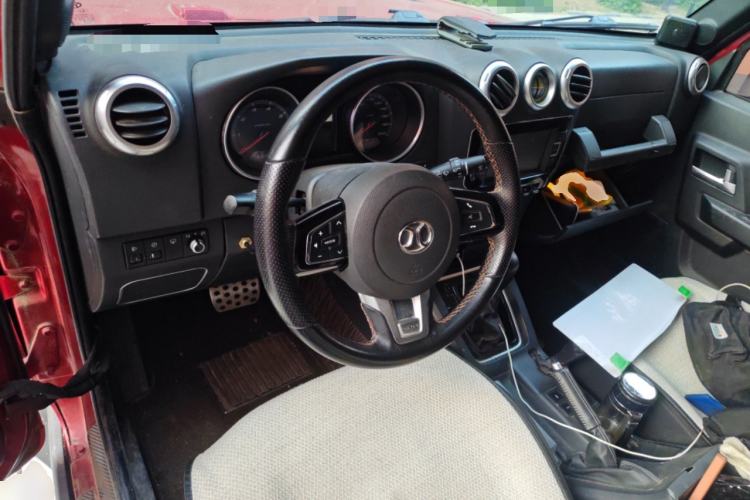 Used BAIC Off-Road F40 2019 2.3T Automatic Cube Edition Center Console