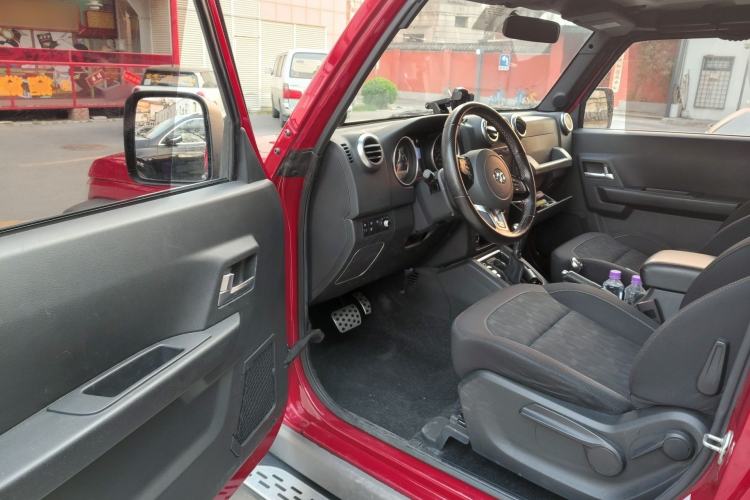 Used BAIC Off-Road F40 2019 2.3T Automatic Cube Edition Driver Seat