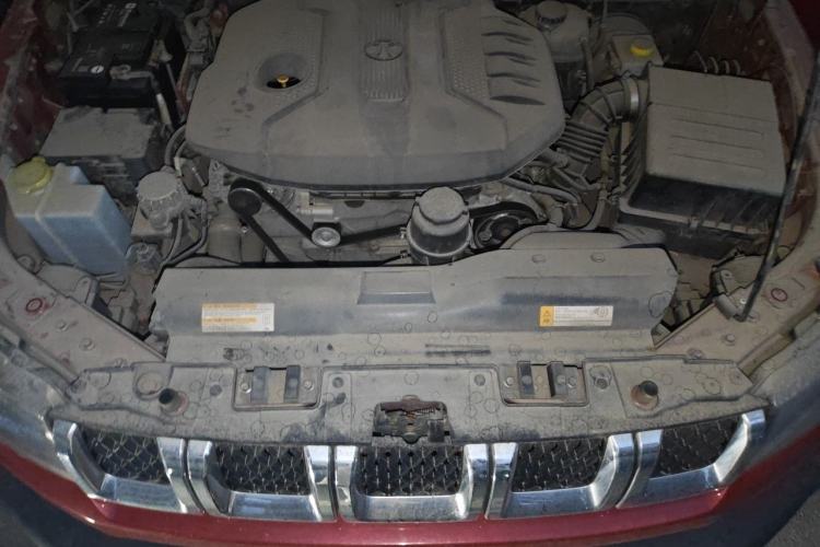 Used BAIC Off-Road F40 2019 2.3T Automatic Cube Edition Engine Bay