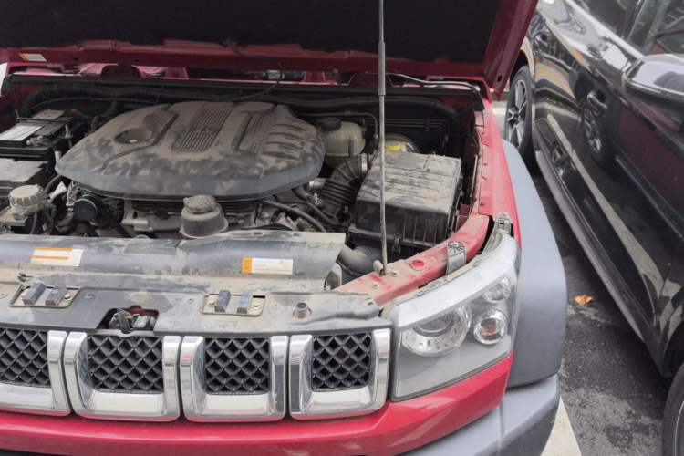 Used BAIC Off-Road F40 2019 2.3T Automatic Cube Edition Engine Bay Left