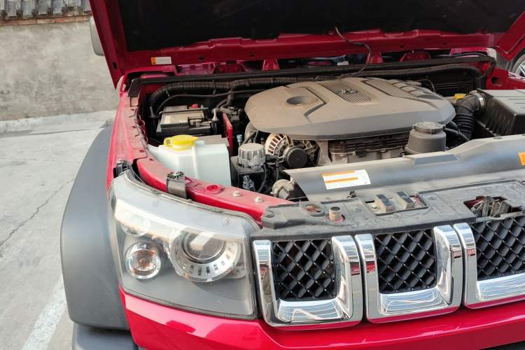 Used BAIC Off-Road F40 2019 2.3T Automatic Cube Edition Engine Bay Right