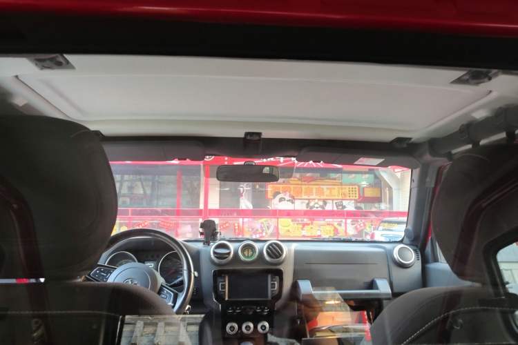 Used BAIC Off-Road F40 2019 2.3T Automatic Cube Edition Headliner