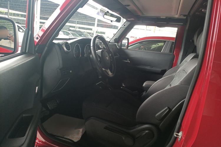 Used BAIC Off-Road F40 2019 2.3T Automatic Cube Edition Interior 1