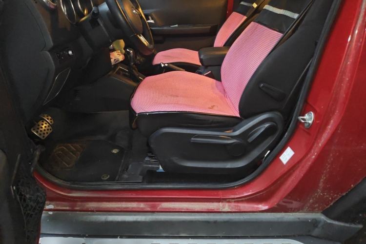 Used BAIC Off-Road F40 2019 2.3T Automatic Cube Edition Left Front Seat