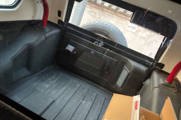 Used BAIC Off-Road F40 2019 2.3T Automatic Cube Edition Left Rear Seat