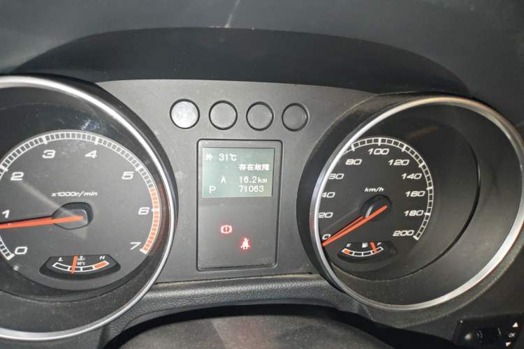 Used BAIC Off-Road F40 2019 2.3T Automatic Cube Edition Odometer Close Up