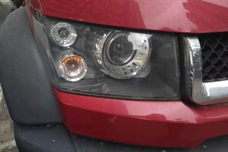 Used BAIC Off-Road F40 2019 2.3T Automatic Cube Edition Right Front Headlight