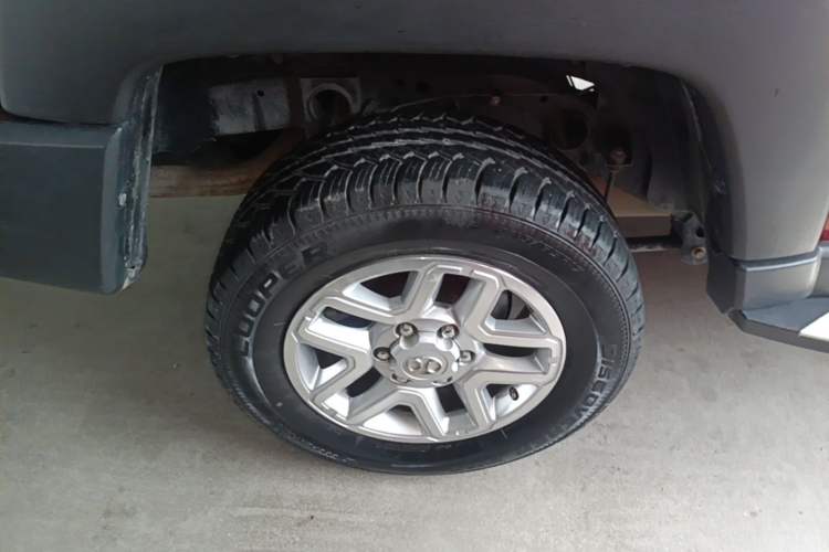 Used BAIC Off-Road F40 2019 2.3T Automatic Cube Edition Right Rear Wheel Hub