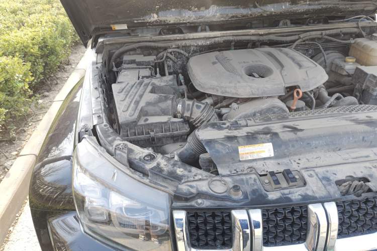 Used BAIC Off-Road F40 2021 2.0T Automatic Cube Edition Engine Bay Right