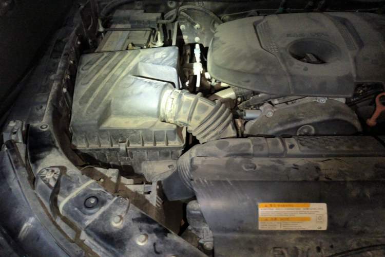 Used BAIC Off-Road F40 2021 2.0T Automatic Cube Edition Engine Bay Right